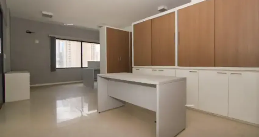 Sala conjugada com móveis projetados na av. santos dumont na aldeota