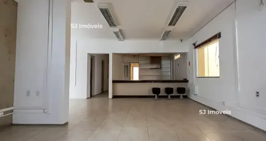 Ponto comercial no centro 25 ponto comercial com 11 salas e galpão no centro