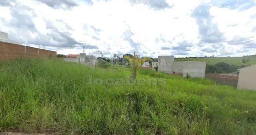 Terreno de 200m² em Rio Preto - Aceita financiamento