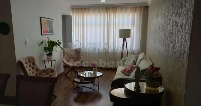 Centro - apartamento com 03 dormitórios sendo 02 tipo apartamento e 01 vaga coberta