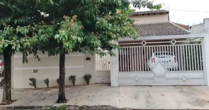 Jardim astúrias - casa com 02 dormitórios sendo 01 tipo apartamento,