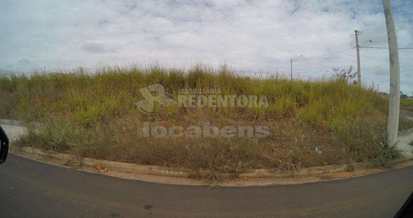 Terreno no Colina Azul com 200m²