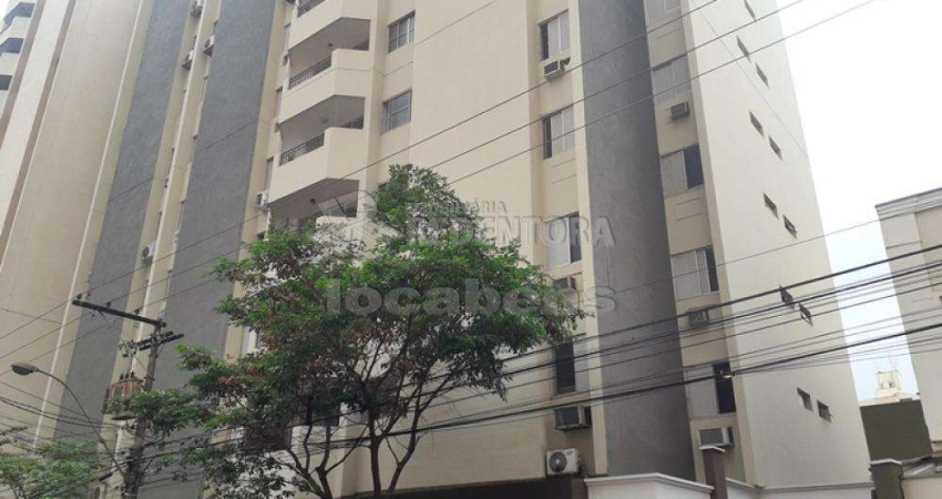 Centro Edifício Alessandra - Apartamento com 3 dormitórios sendo 1 suíte e 1 vaga coberta