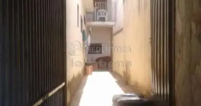 Parque industrial - 2 casas, sendo uma de frente e uma edícula assobradada