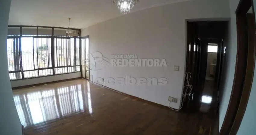 Apartamento com 03 dormitórios com armários embutidos 01 sendo suíte - Boa Vista