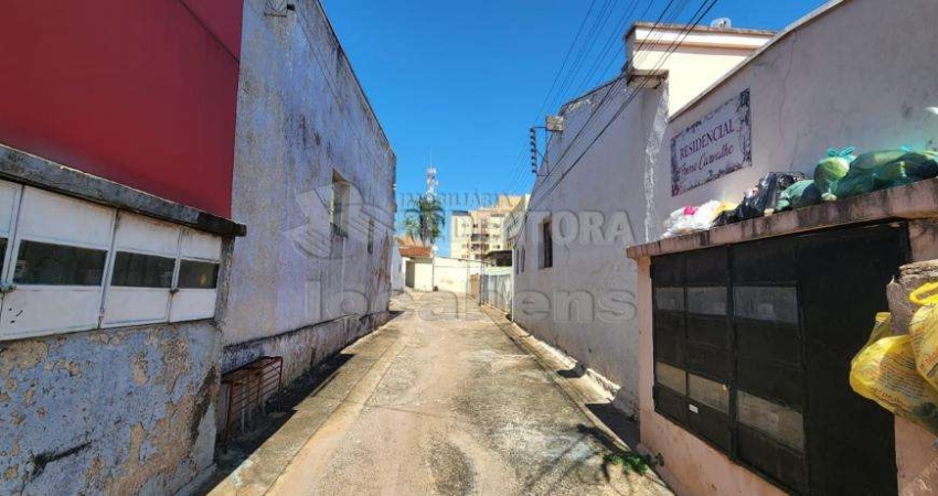 Área Venda no Parque Industrial com 9 casas separadas