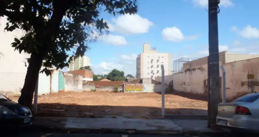 Terreno / Área à venda com 968 m² no centro de São José do Rio Preto