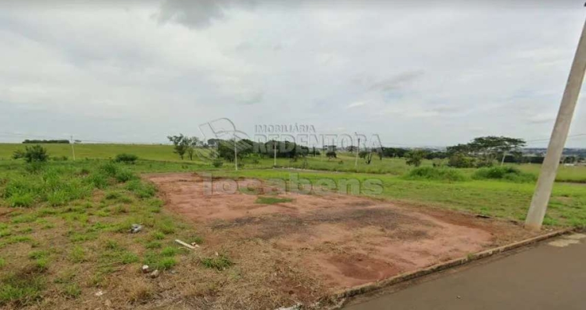 Terreno de 200m² no Loteamento Parque Maria Serantes