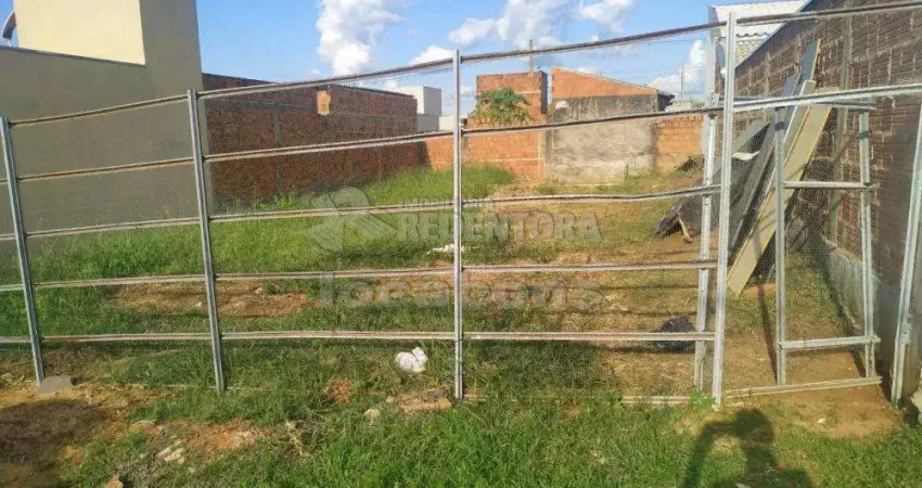 Terreno à venda na Zona Rural, Guapiaçu 