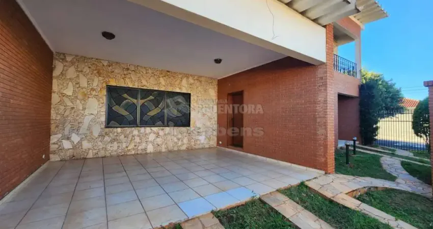 Vila curti, casa sobrado com 03 dormitórios todos tipo apartamento e com armários