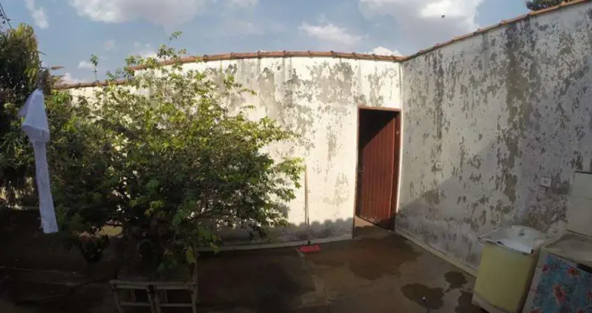 Casa de 3 dormitórios, sendo 1 tipo apartamento no bairro nova bady em bady bassitt