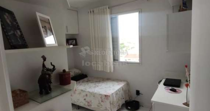 Jardim Santa Rosa I - Apartamento com 02 dormitórios com armários embutidos