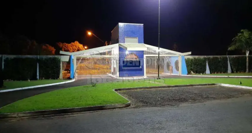 Terreno em condomínio fechado à venda no Centro, Guapiaçu 