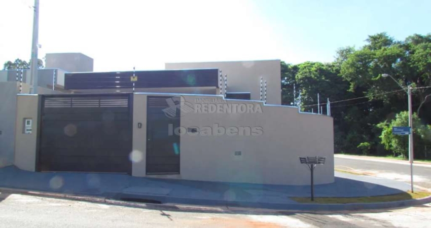 Casa de 3 dormitórios com fino acabamento no bairro Residencial Dr. João Tajara