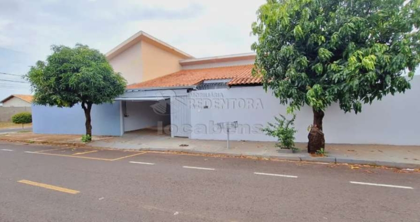 Casa com 3 dormitórios no Jardim Tarraf II