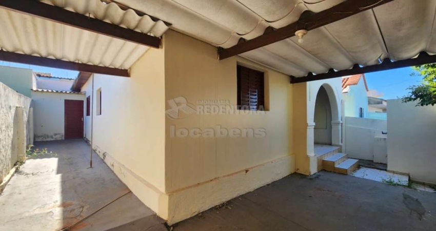 Casa de 02 dormitórios no bairro Jardim Paulista