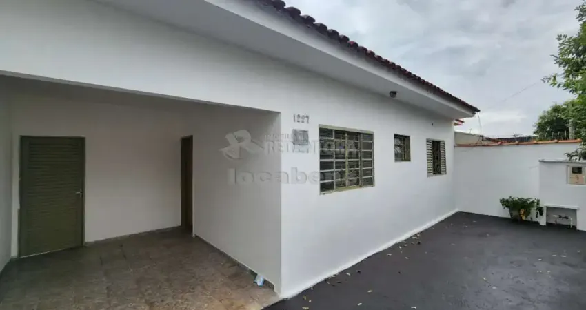 Casa de 02 dormitórios sendo 01 tipo apartamento no bairro Jardim Simões