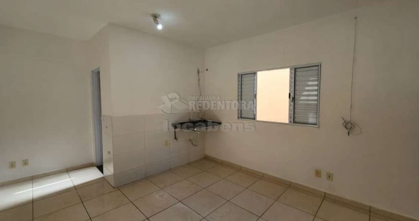Casa Residencial localizado no bairro Jardim Alto Alegre com 1 Dormitório e 1 vaga de garagem.