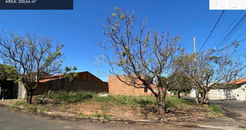 Parque das Aroeiras II - Terreno de Esquina para Venda 300,64 m²
