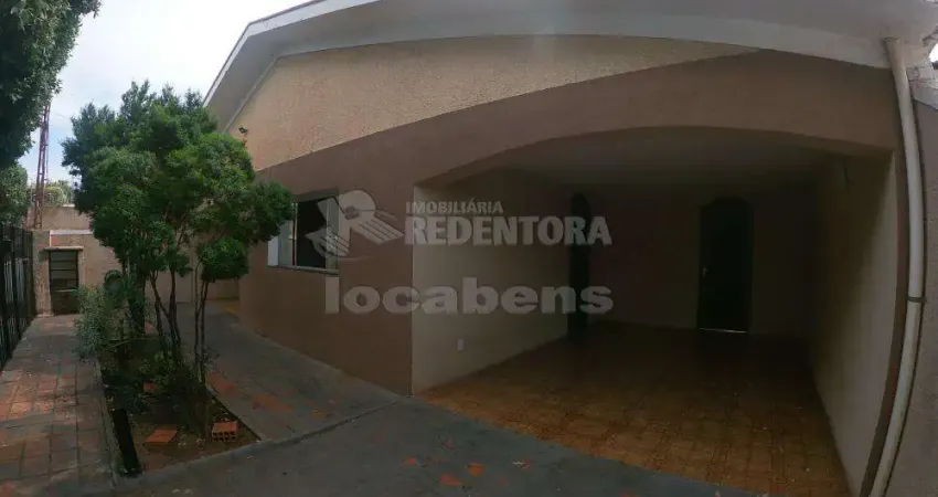 Excelente casa com 3 dormitório no bairro Quinta das Paineiras