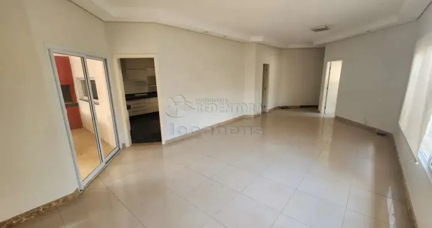 Casa com 03 dormitórios, sendo 02 suítes no condomínio damha 4