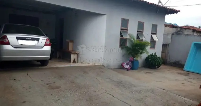 Casa com 03 dormitórios e 02 wc´s com box localizada na estância santa catarina ii.