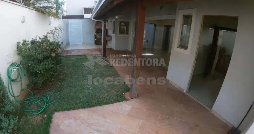 Casa de 03 dormitórios, sendo 01 súite com hidromassagem no condomínio damha iii