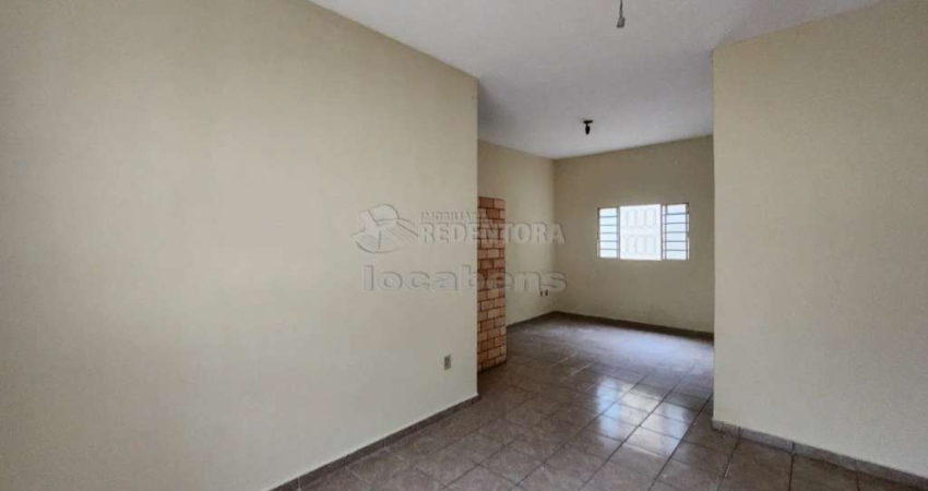 Casa de 3 dormitórios, sendo 1 tipo apartamento com armário embutido no bairro Parque do Sol.