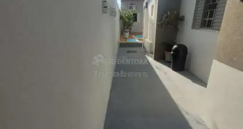 Casa com 3 dormitórios com 01 na edícula localizado no bairro santa rosa ii