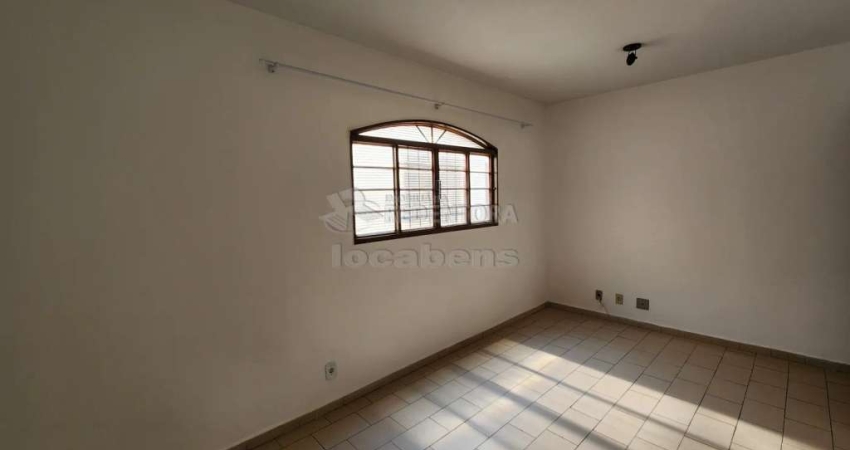Apartamento / Padrão  para  locação com 02 Dormitórios na Residencial José de Matos Frade