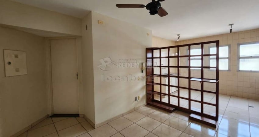 Apartamento padrão de 01 dormitório com elevador no bairro Vila Imperial