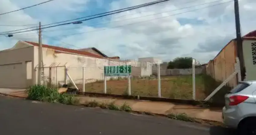 Vila Aurora  - Terreno 700m² comercial ou residencial.