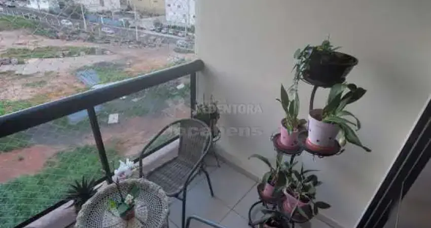 Apartamento para venda no Bairro Vila Redentora com 03 quartos.