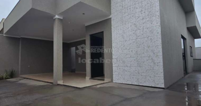 Miravista Residencial com 3 dormitórios, 2 vagas de garagem.