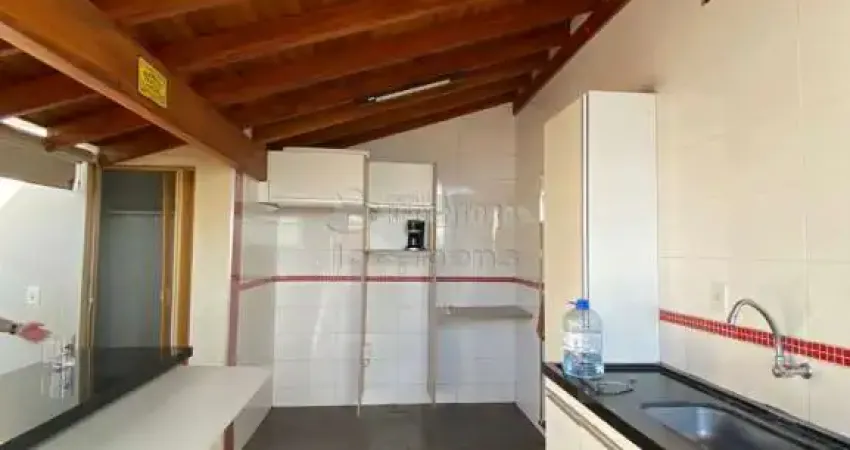 Cobertura Edifício Rio Perola, com 2 dormitórios, 02 vagas de garagem.