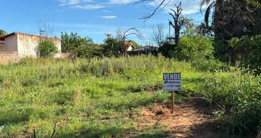 Terreno à venda na Zona Rural, Dobrada 