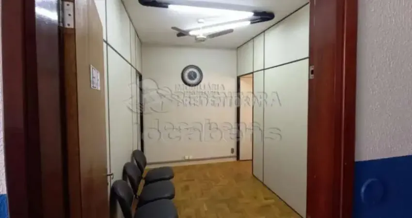 Sala comercial para alugar na Rua Bernardino de Campos, 3039, Centro, São José do Rio Preto