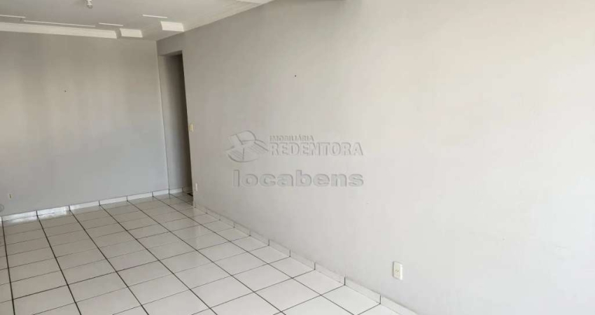 Centro / Edifício A. Necchi - Apartamento com 02 dormitórios com armários embutidos