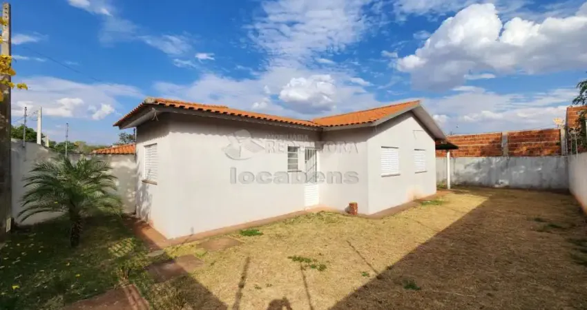 Jardim dos buritis casa com 03 dormitórios e 06 vagas de garagem.