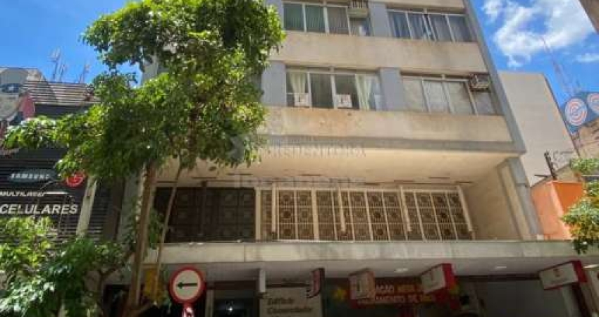 Ótima Sala Comercial no Centro para Venda - Centro