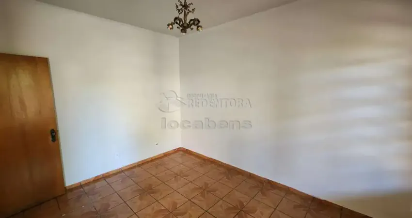 Casa de 03 dormitórios com 03 vagas de garagem no parque residencial dom lafayete libânio