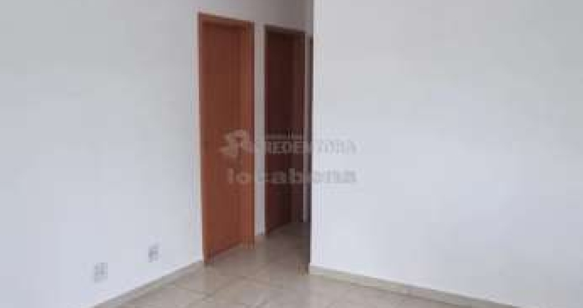 Jardim das Palmeiras 3, Casa com 03 dormitórios e 04 vagas de garagem.