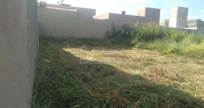 Ótimo terreno medindo 200,00m² no bairro Residencial Ary Attab