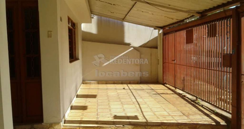 Jardim Paulista - Casa com 4 dormitórios, mais uma edicula com 1 dormitório e 3 cômodos, forro em Laje, Piscina