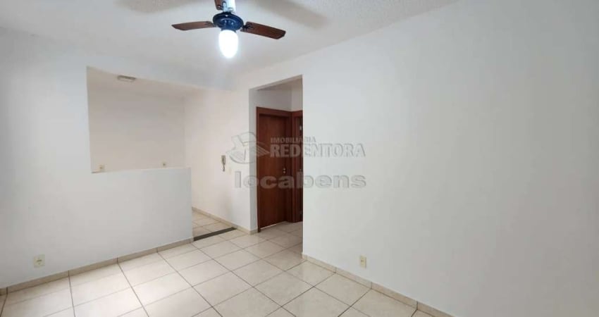 Rios de Itália Apartamento de 02 dormitórios com 01 vaga de garagem.