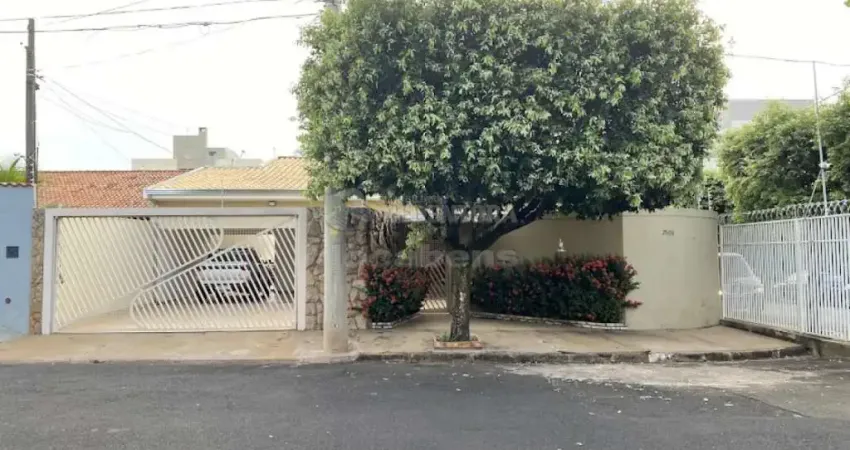 Ótima Casa Residencial ou Comercial no Jardim Bosque Vivendas