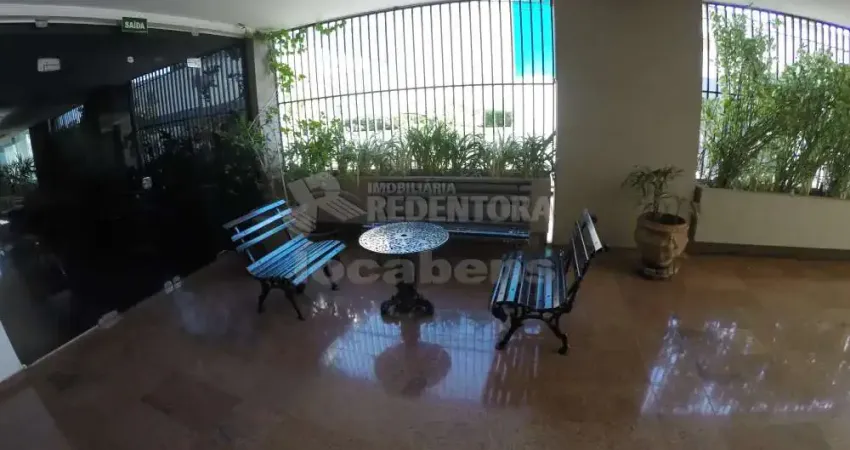 Ótimo Apartamento Mobiliado para Locação - 3 Domritórios / Centro