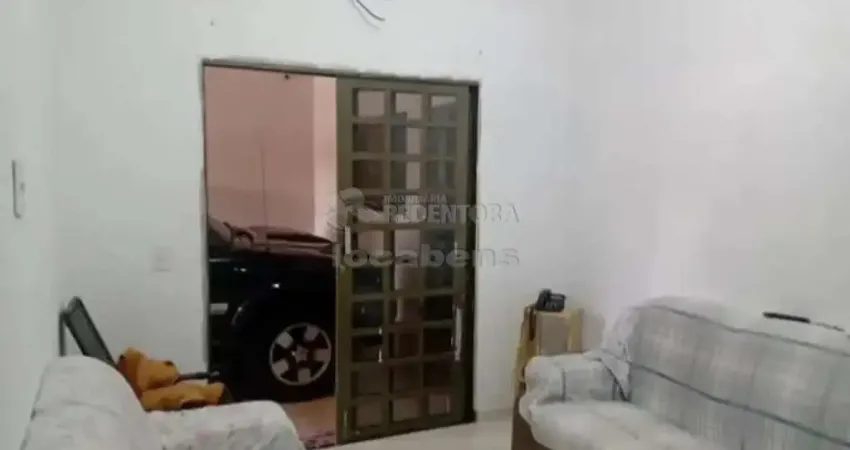 Jd. antonieta - casa com 2 dormitórios em vizinhança tranquila