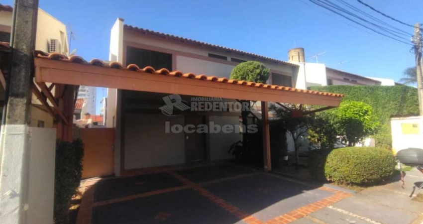 Green Village I - Higienópolis Zona Sul - Sobrado conjugado com 4 dormitórios contendo 2 suítes sendo 1 delas master e 2 tipo apartamento