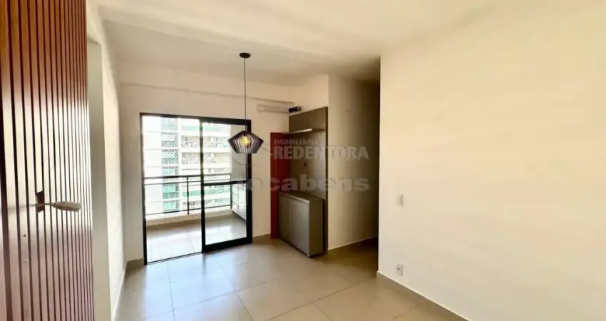 Jardim Tarraf II  - Apartamento com 2 suítes e 2 vagas de garagem
